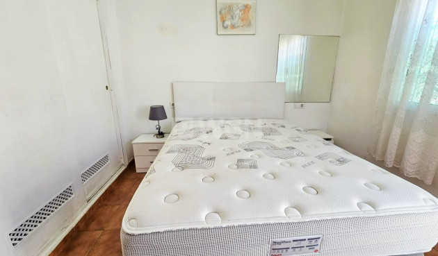 Odsprzedaż - Bungalow - Torrevieja - Nueva Torrevieja
