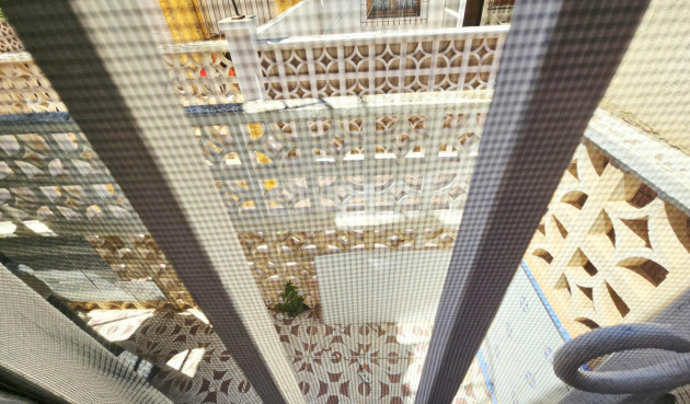 Odsprzedaż - Bungalow - Torrevieja - Nueva Torrevieja