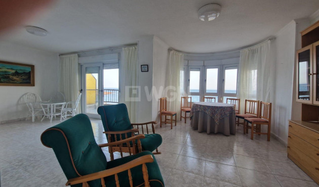 Odsprzedaż - Mieszkanie w bloku - Torrevieja - Playa de los Locos