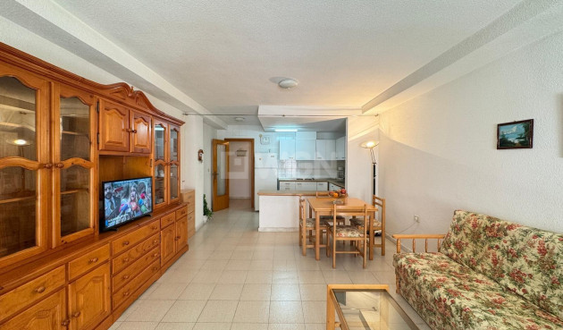 Odsprzedaż - Mieszkanie w bloku - Torrevieja - Centro