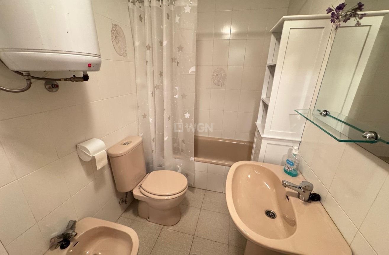 Odsprzedaż - Mieszkanie w bloku - Torrevieja - Centro
