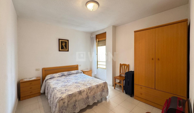 Odsprzedaż - Mieszkanie w bloku - Torrevieja - Centro