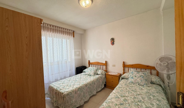 Odsprzedaż - Mieszkanie w bloku - Torrevieja - Centro