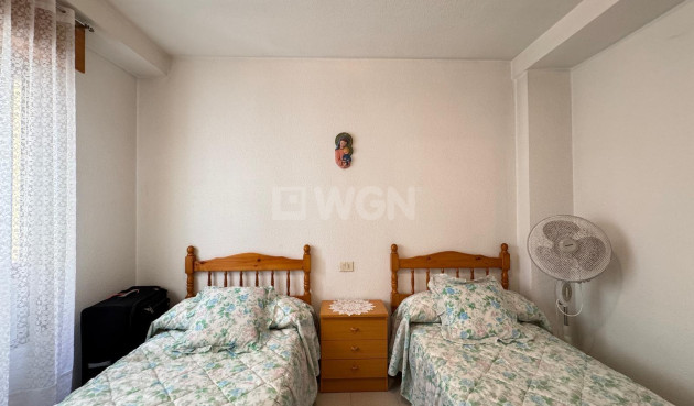 Odsprzedaż - Mieszkanie w bloku - Torrevieja - Centro