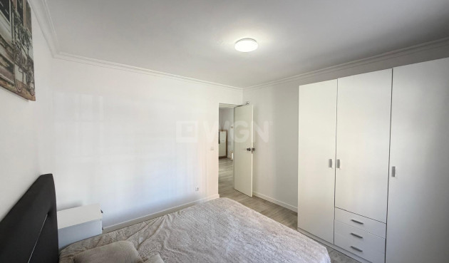 Odsprzedaż - Mieszkanie w bloku - Torrevieja - Centro
