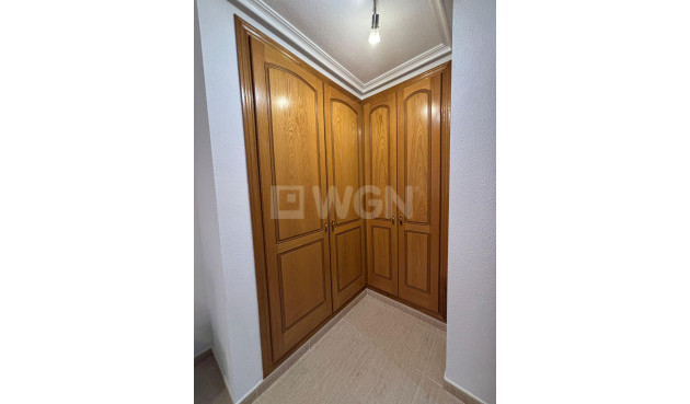 Odsprzedaż - Mieszkanie w bloku - Torrevieja - Centro