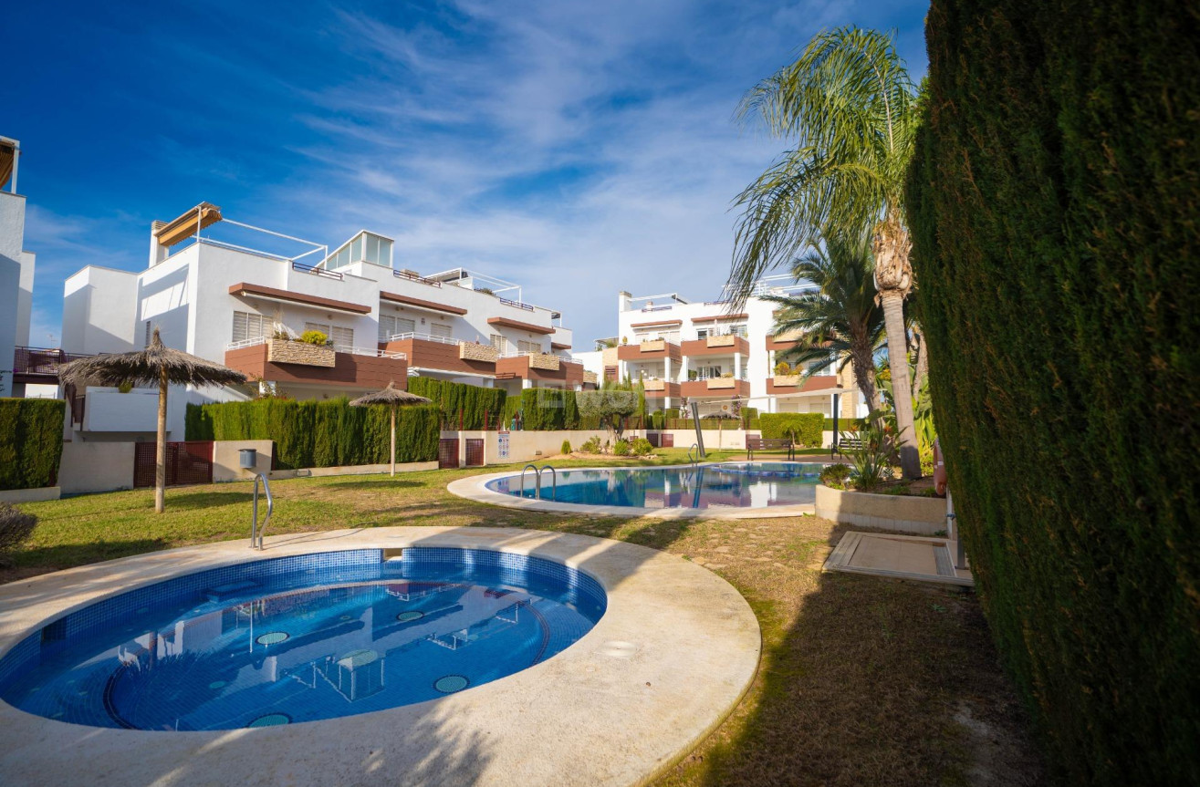 Odsprzedaż - Mieszkanie w bloku - Orihuela Costa - Rocio Del Mar