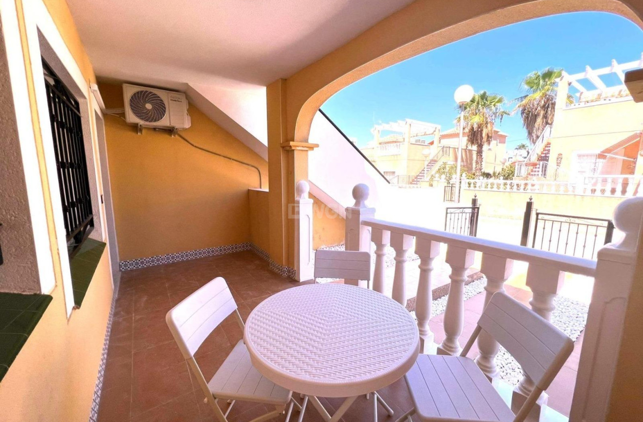 Odsprzedaż - Bungalow - Torrevieja - Los Balcones - Los Altos del Edén