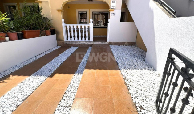 Odsprzedaż - Bungalow - Torrevieja - Los Balcones - Los Altos del Edén