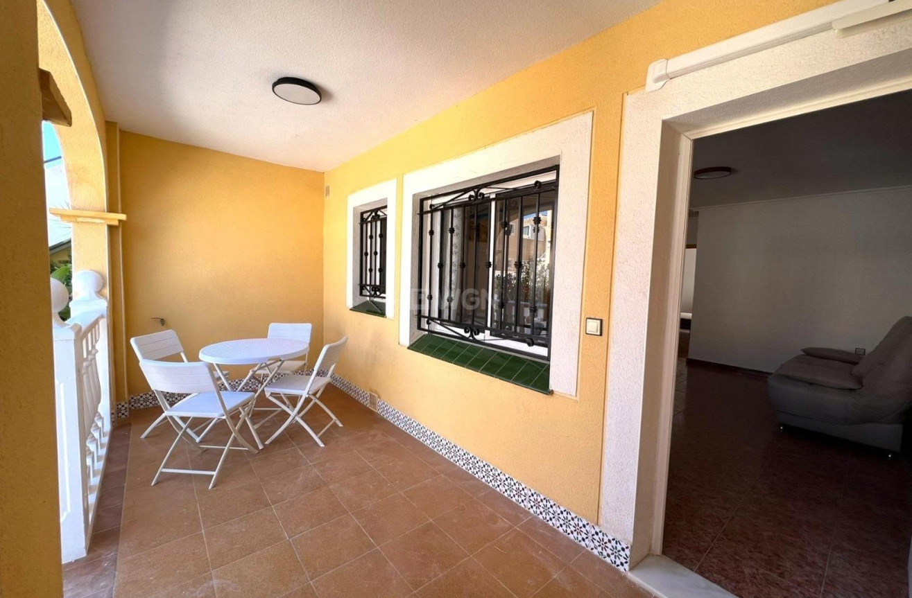 Odsprzedaż - Bungalow - Torrevieja - Los Balcones - Los Altos del Edén