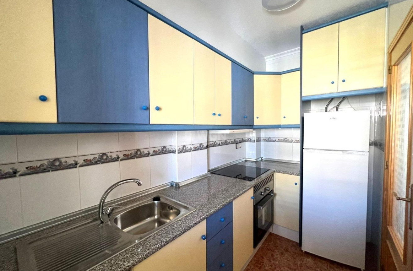 Odsprzedaż - Bungalow - Torrevieja - Los Balcones - Los Altos del Edén
