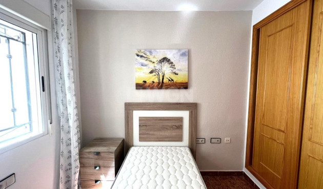 Odsprzedaż - Bungalow - Torrevieja - Los Balcones - Los Altos del Edén