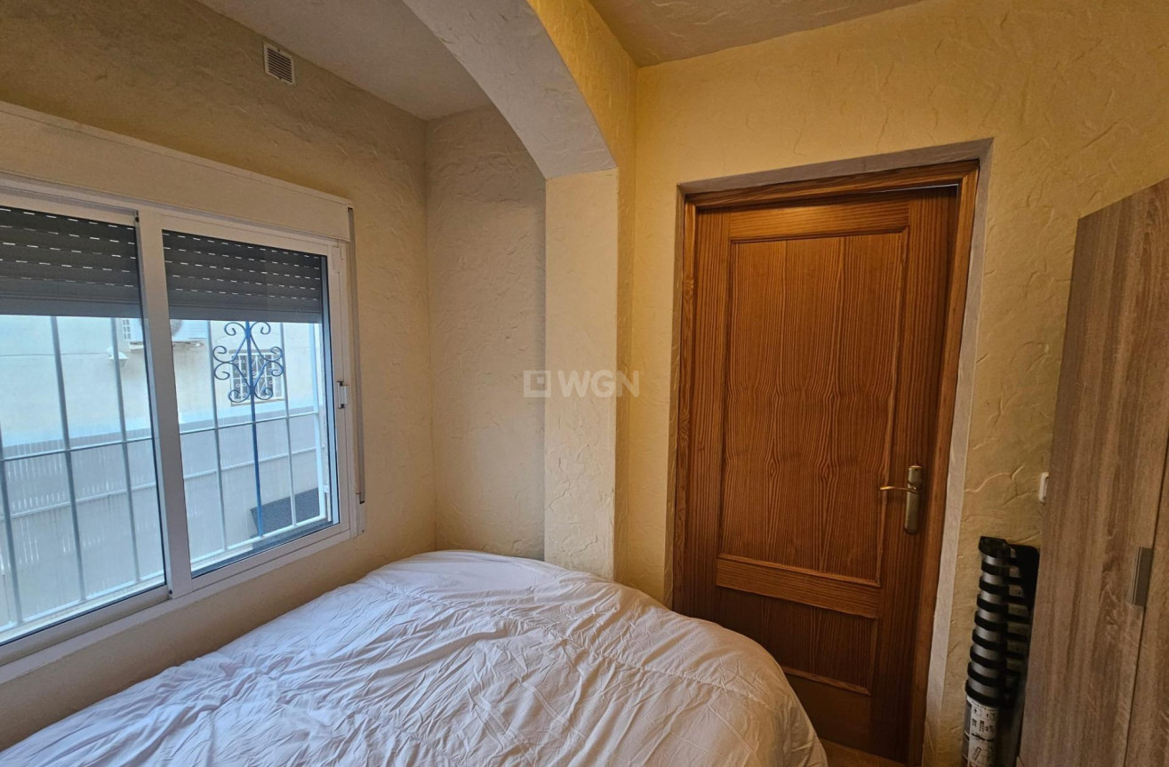 Odsprzedaż - Bungalow - Torrevieja - Lago Jardin