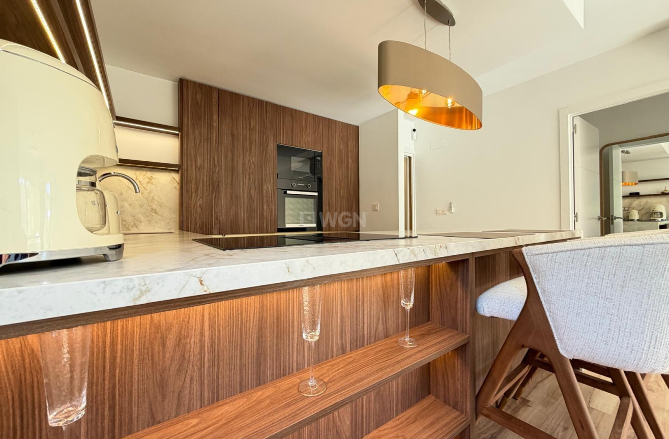 Odsprzedaż - Mieszkanie w bloku - Orihuela Costa - Altos De Campoamor