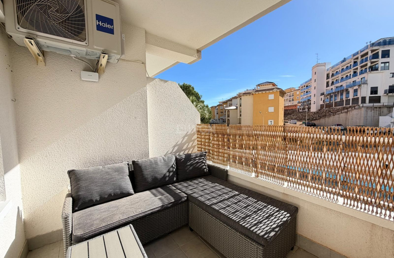 Odsprzedaż - Mieszkanie w bloku - Orihuela Costa - Altos De Campoamor