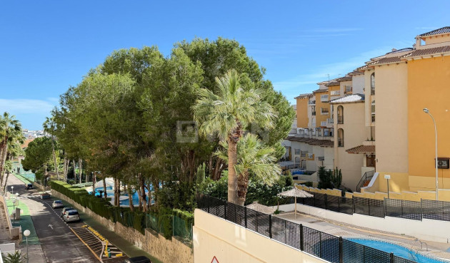 Odsprzedaż - Mieszkanie w bloku - Orihuela Costa - Altos De Campoamor
