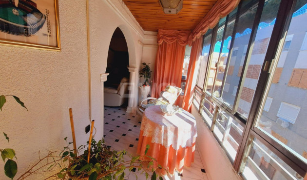Odsprzedaż - Mieszkanie w bloku - Torrevieja - Acequion