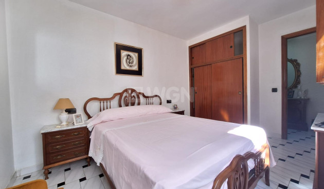 Odsprzedaż - Mieszkanie w bloku - Torrevieja - Acequion