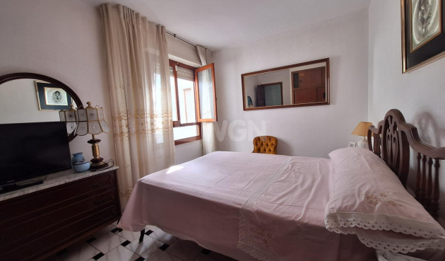 Odsprzedaż - Mieszkanie w bloku - Torrevieja - Acequion