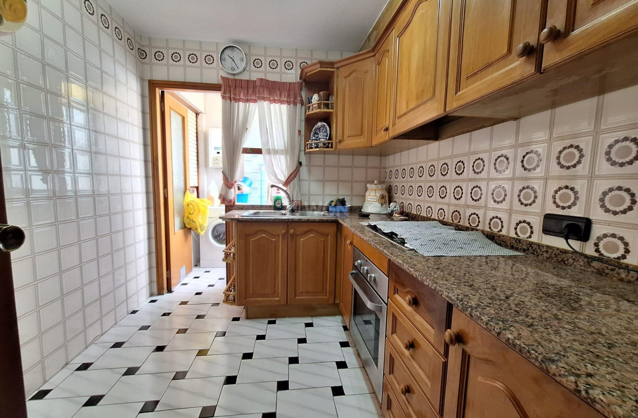 Odsprzedaż - Mieszkanie w bloku - Torrevieja - Acequion