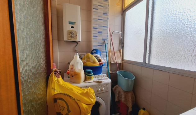 Odsprzedaż - Mieszkanie w bloku - Torrevieja - Acequion