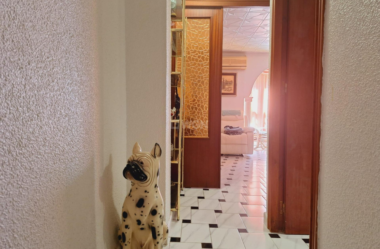 Odsprzedaż - Mieszkanie w bloku - Torrevieja - Acequion