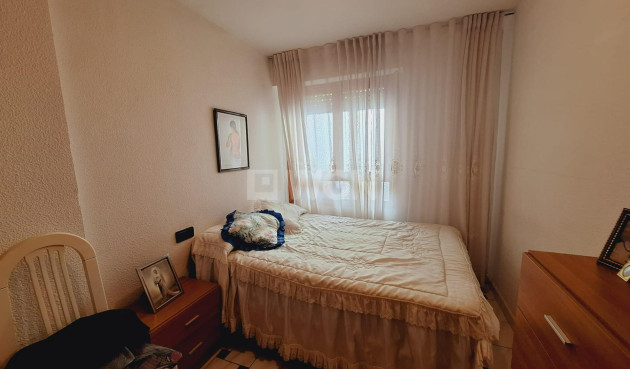Odsprzedaż - Mieszkanie w bloku - Torrevieja - Acequion