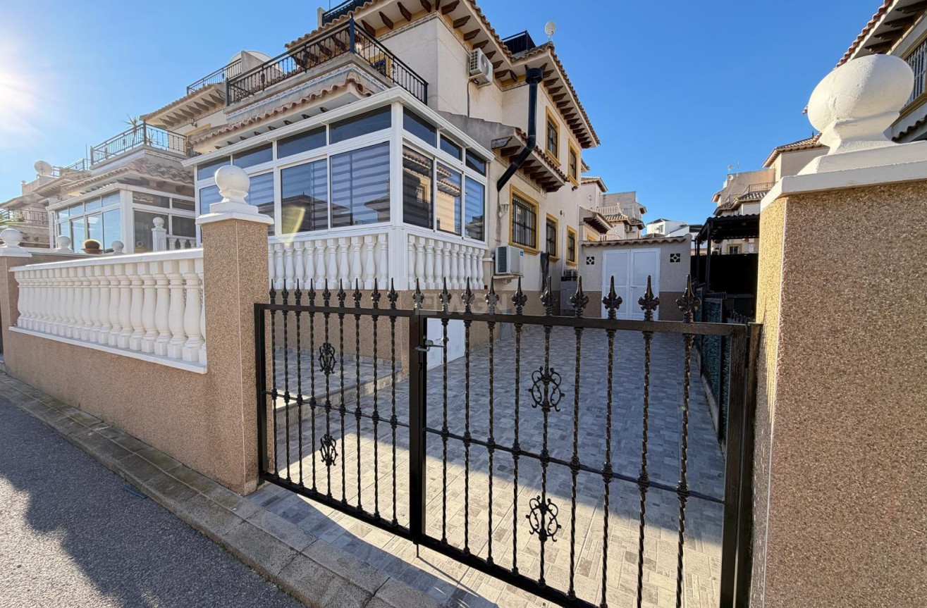 Odsprzedaż - Kamienica - Orihuela Costa - Las Filipinas