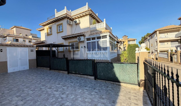 Odsprzedaż - Kamienica - Orihuela Costa - Las Filipinas