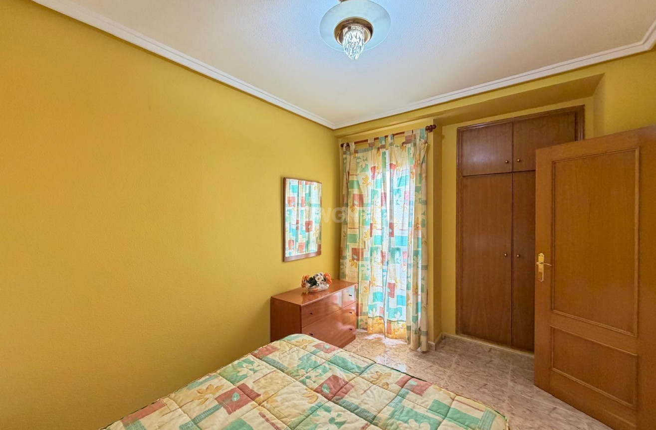Odsprzedaż - Daszek - Torrevieja - Playa del Cura
