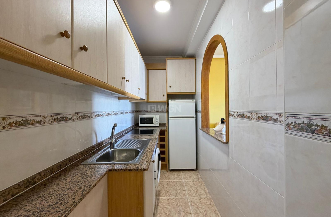 Odsprzedaż - Daszek - Torrevieja - Playa del Cura