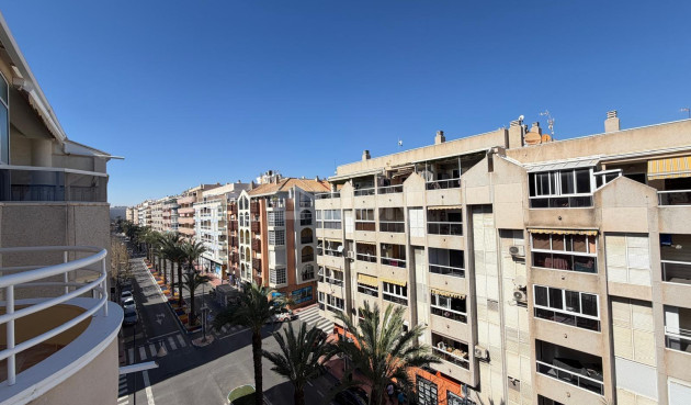 Odsprzedaż - Daszek - Torrevieja - Playa del Cura