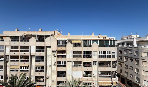 Odsprzedaż - Daszek - Torrevieja - Playa del Cura