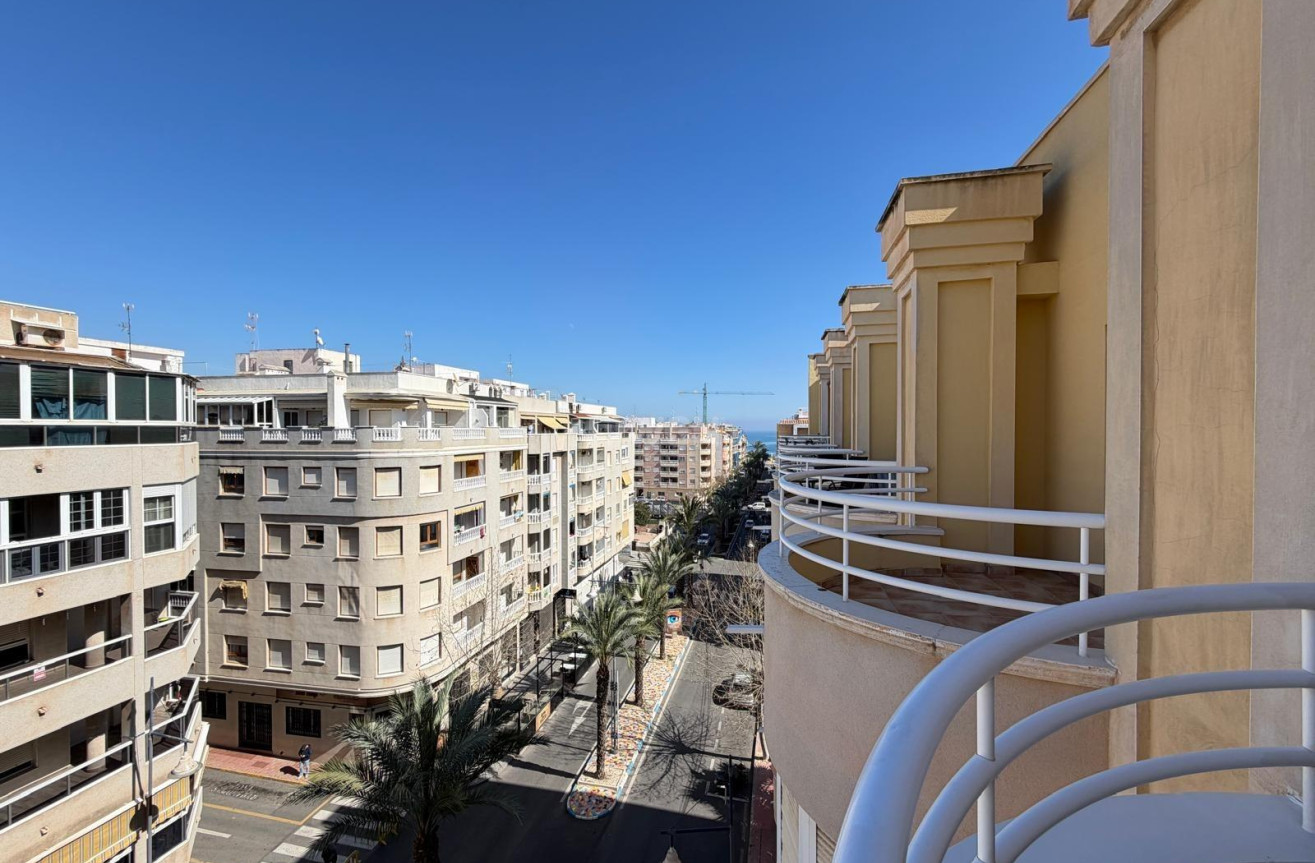 Odsprzedaż - Daszek - Torrevieja - Playa del Cura