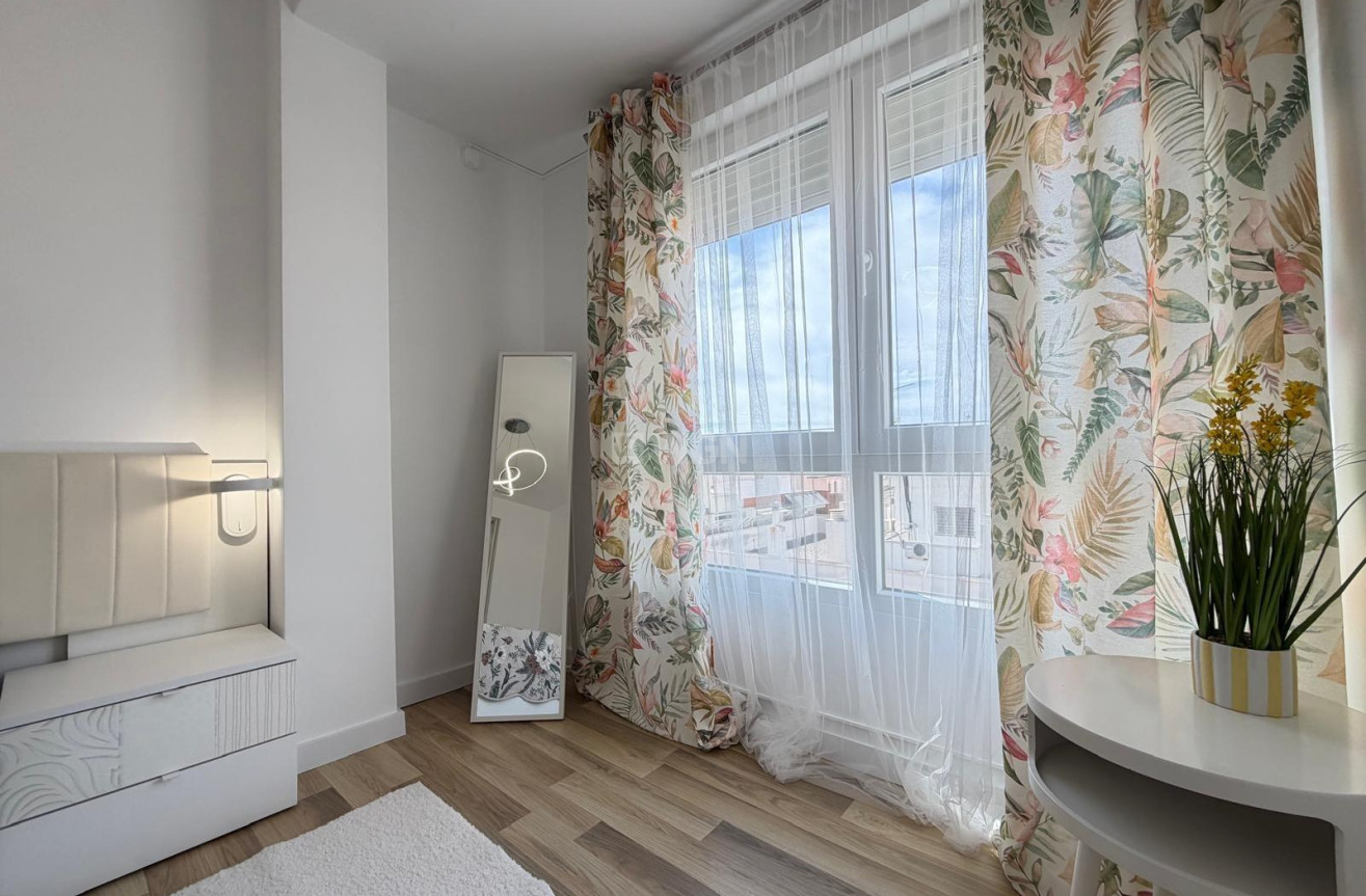 Odsprzedaż - Mieszkanie w bloku - Torrevieja - Centro