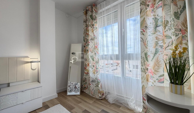 Odsprzedaż - Mieszkanie w bloku - Torrevieja - Centro