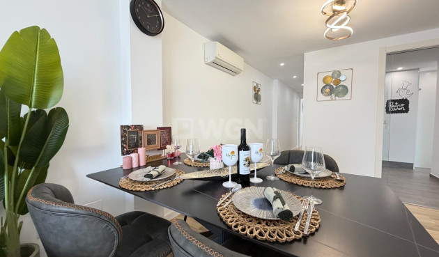 Odsprzedaż - Mieszkanie w bloku - Torrevieja - Centro