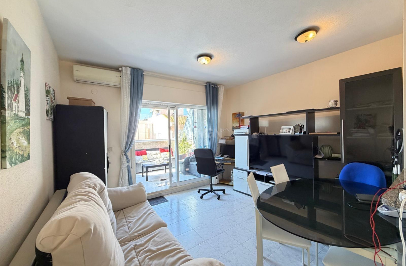 Odsprzedaż - Daszek - Torrevieja - Acequion