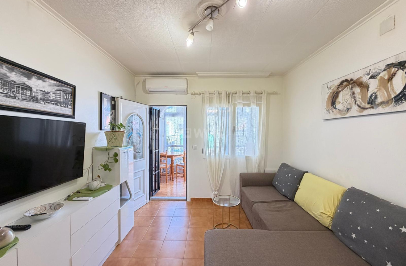 Odsprzedaż - Kamienica - Torrevieja - Nueva Torrevieja