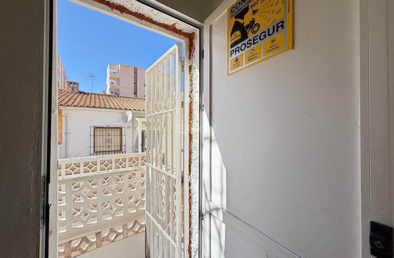 Odsprzedaż - Kamienica - Torrevieja - Nueva Torrevieja