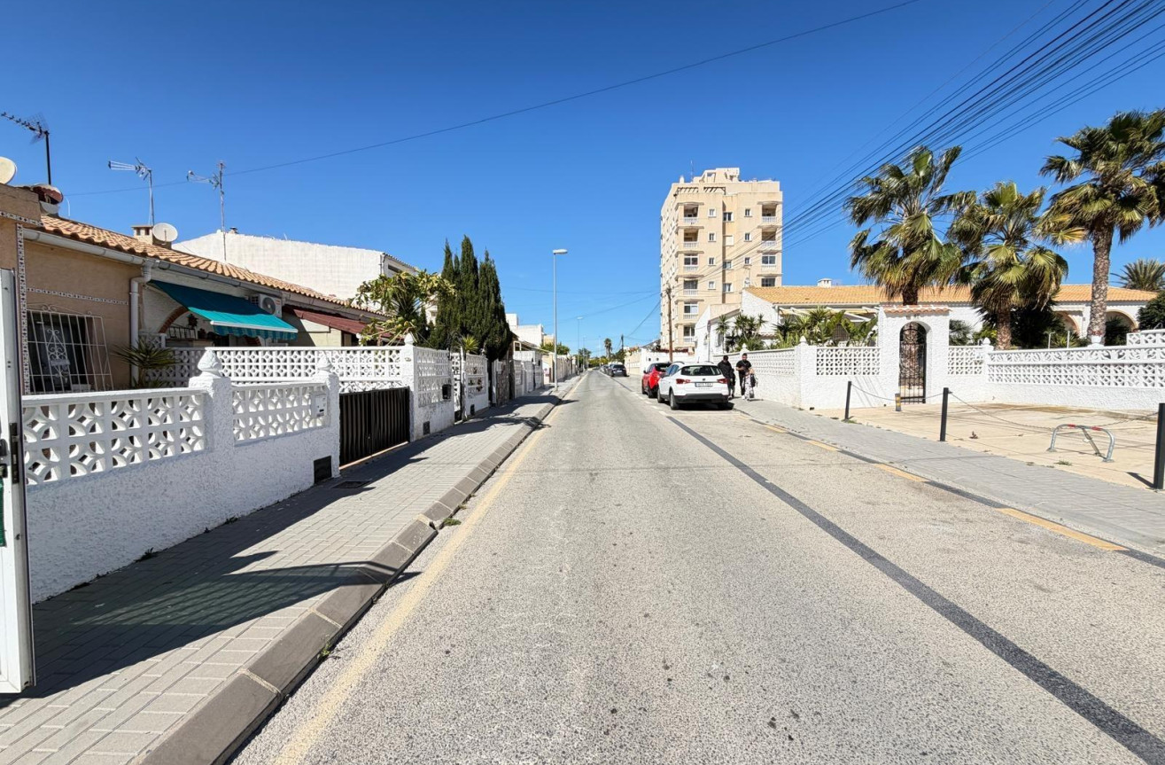 Odsprzedaż - Kamienica - Torrevieja - Nueva Torrevieja
