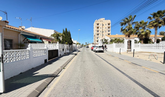 Odsprzedaż - Kamienica - Torrevieja - Nueva Torrevieja