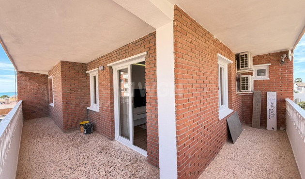 Odsprzedaż - Mieszkanie w bloku - Torrevieja - Punta Prima