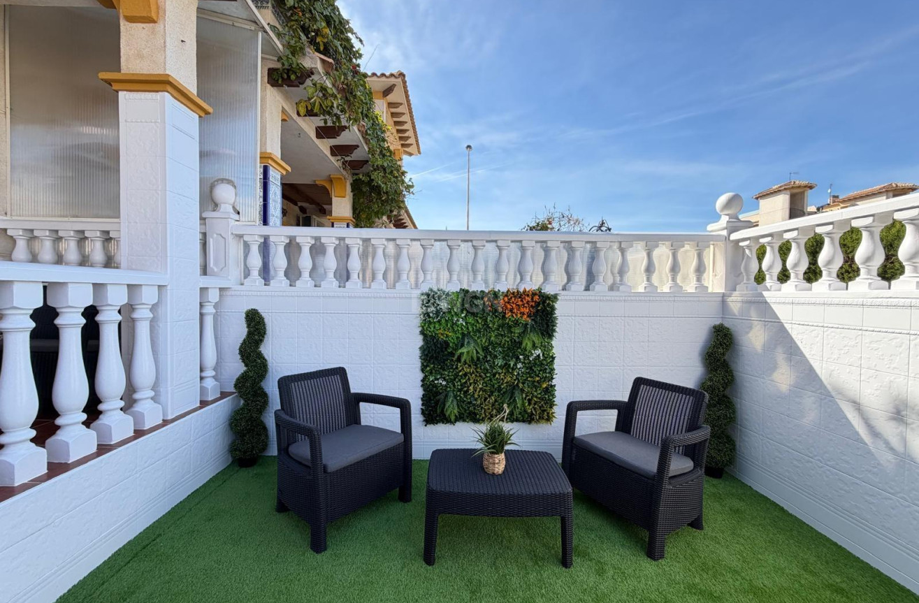 Odsprzedaż - Kamienica - Orihuela Costa - Rocio Del Mar