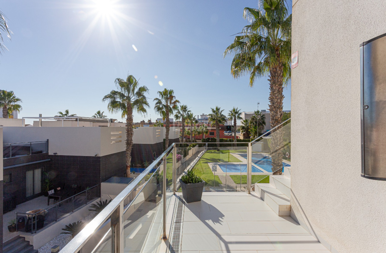 Odsprzedaż - Mieszkanie w bloku - Orihuela Costa - Costa Blanca