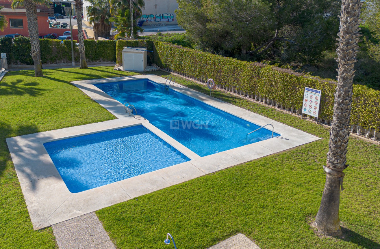 Odsprzedaż - Mieszkanie w bloku - Orihuela Costa - Costa Blanca