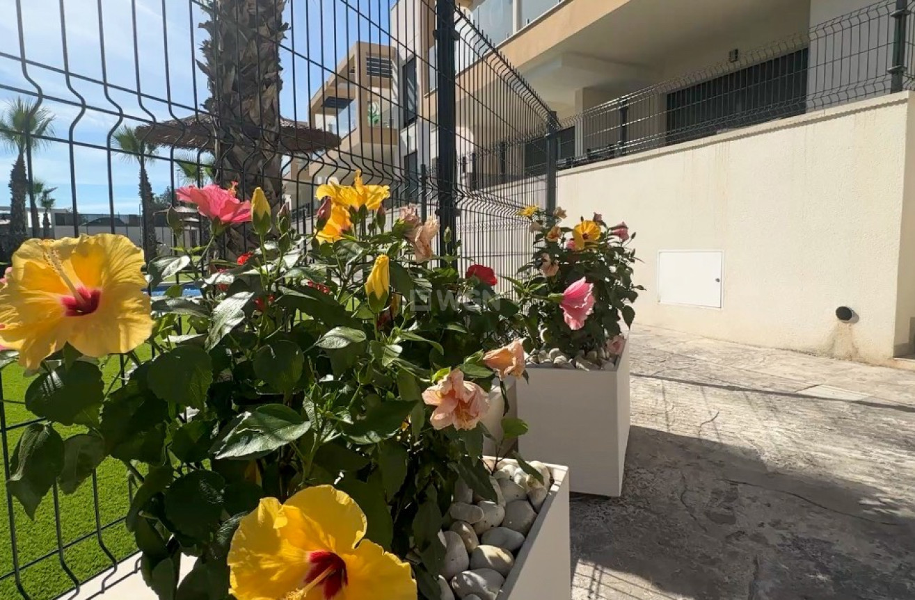 Odsprzedaż - Mieszkanie w bloku - Orihuela Costa - Costa Blanca