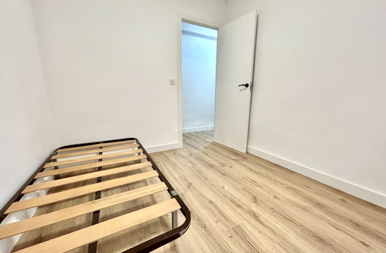 Odsprzedaż - Mieszkanie w bloku - Torrevieja - Costa Blanca