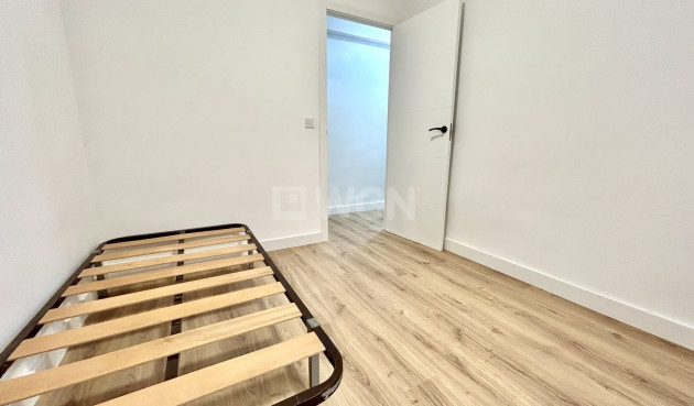 Odsprzedaż - Mieszkanie w bloku - Torrevieja - Costa Blanca