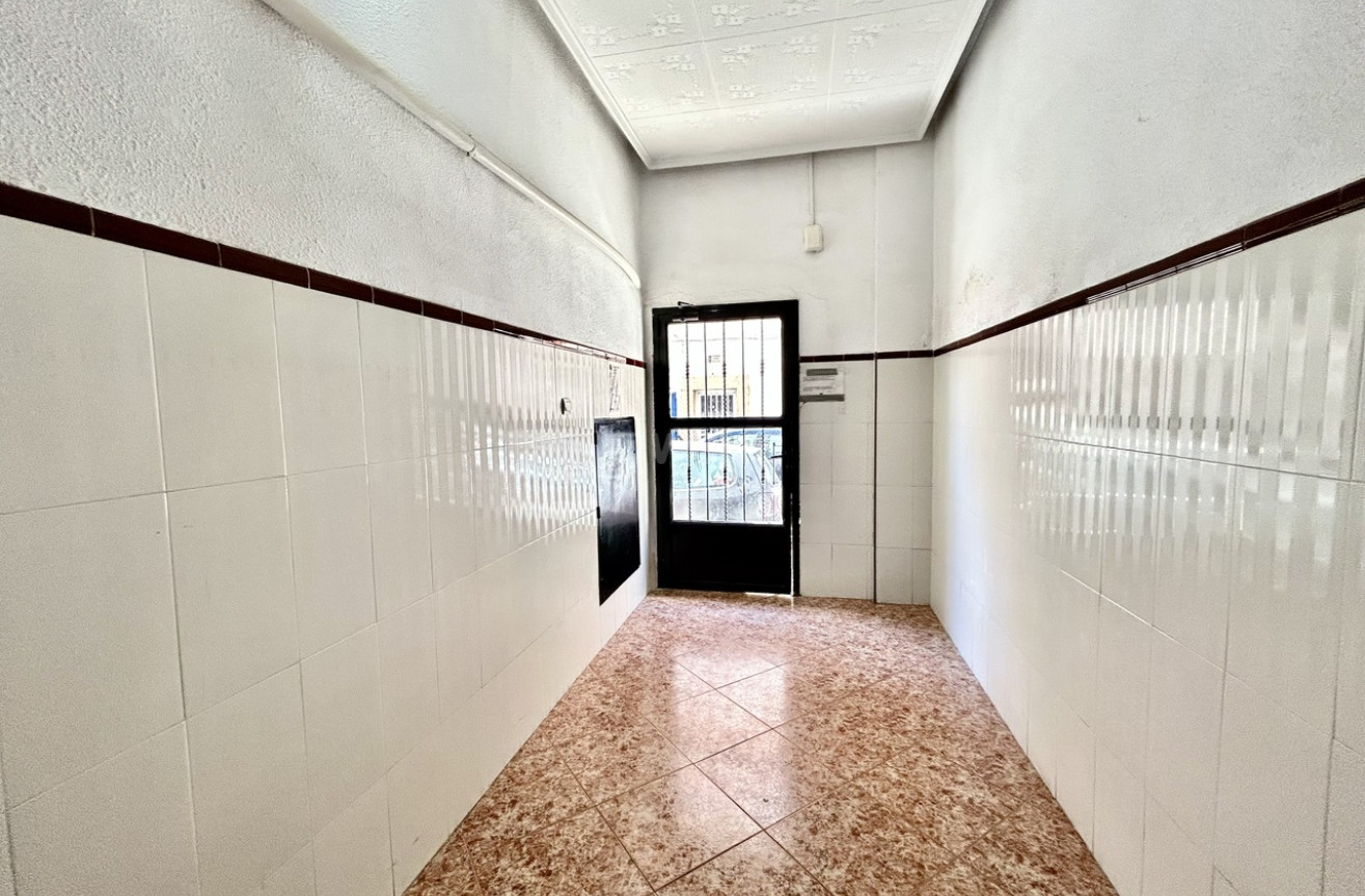 Odsprzedaż - Mieszkanie w bloku - Torrevieja - Costa Blanca